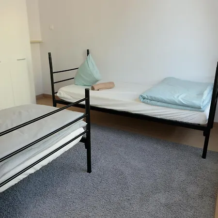 Alliance Hostel *